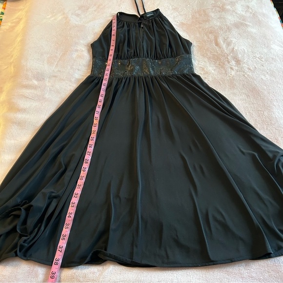 R&M Richards black sleeveless dress with sequins keyhole opening mid length 6 - Picture 13 of 13